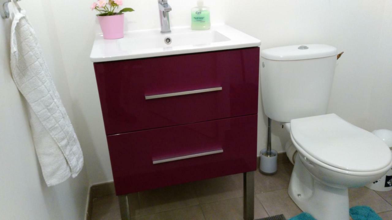 Appartement F3 avec Parking privée Saint-Priest  Exteriör bild