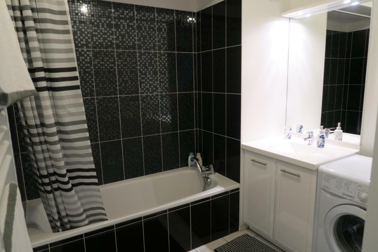 Appartement F3 avec Parking privée Saint-Priest  Exteriör bild